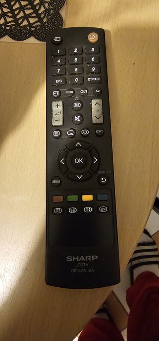 Pilot do telewizora Sharp