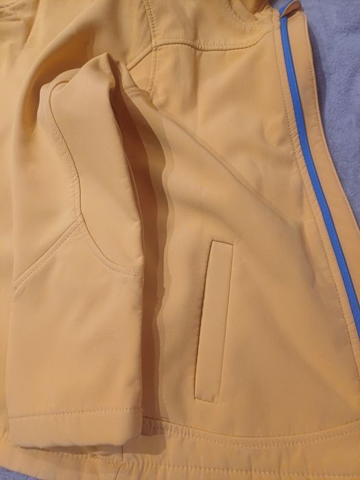 Kurtka softshells 128  7-8 lat lekka wiosenna