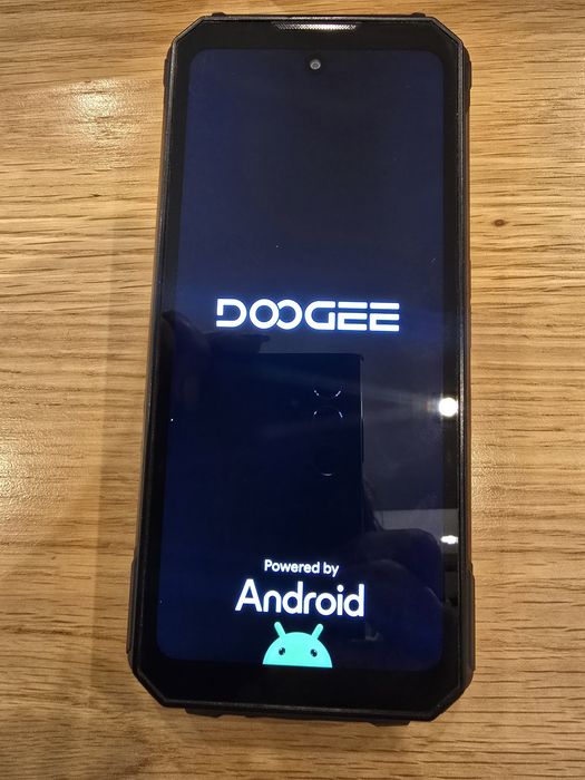 Doogee  Vmax Play 5g 16 GB Ram/ 512gb Flash tytanowy z  rzutnikiem