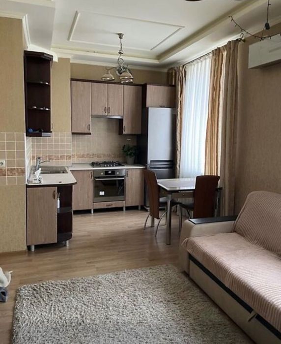 Оренда 2к квартири в Центрі
