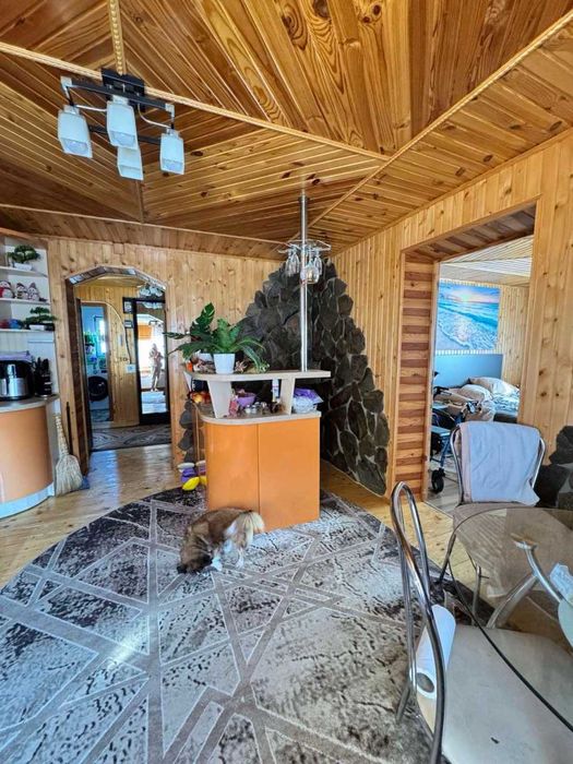 Продається приватний будинок в м.Яремче