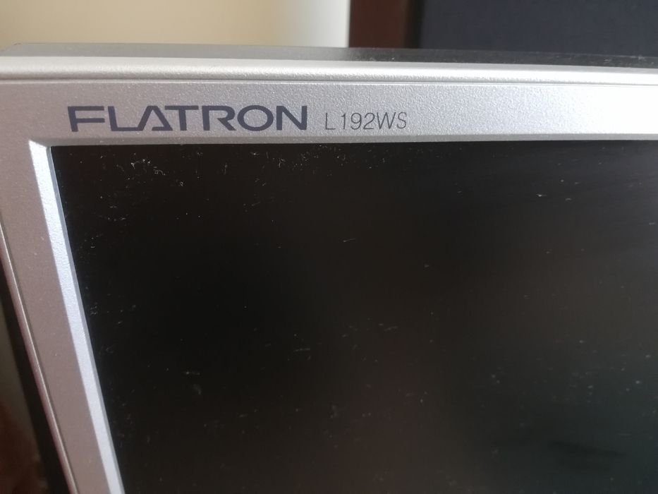 Monitor komputerowy LG