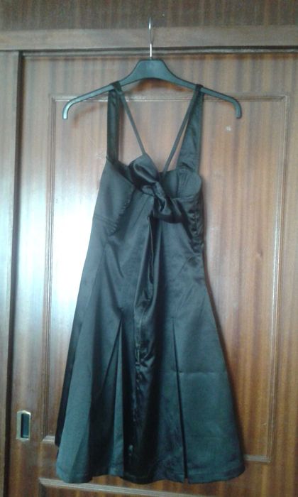 Vende-se vestido preto para cerimónia Americo Tavar