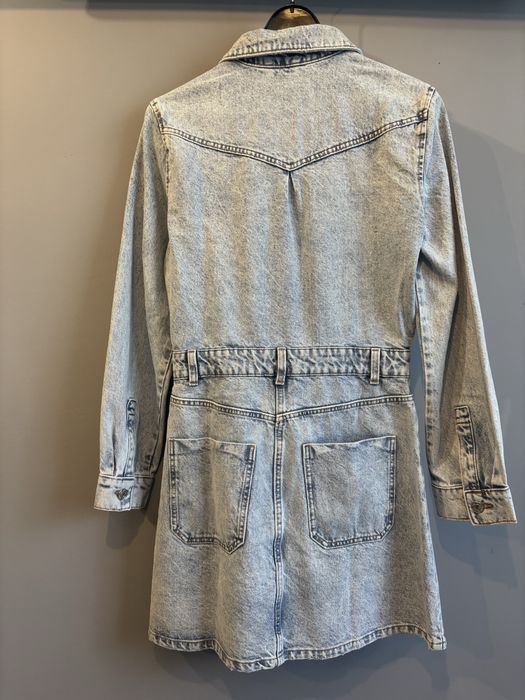 Nowa nienoszona sukienka jeansowa.