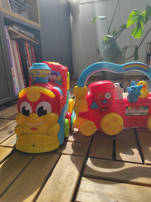 Zestaw pociąg lokomotywa Clementoni, pociąg SMILY Smyk