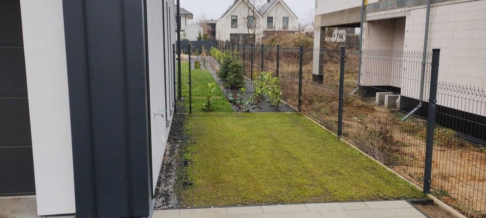 Montaż ogrodzeń panelowych