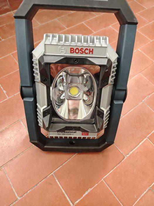 Projector led Bosch profissional  2200 c