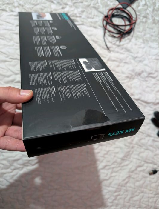 Logitech MX Keys — Novo, selado na caixa | Layout Suíço (CH)