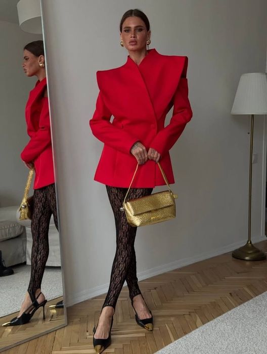 Жіноча сукня-піджак в трендових кольорах