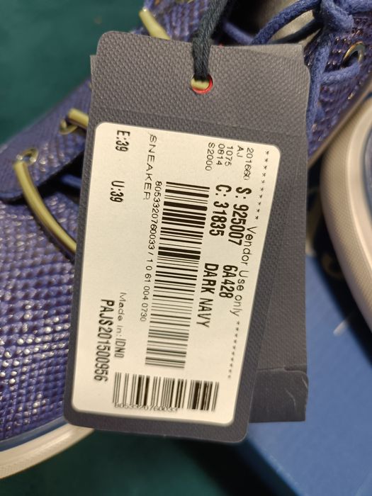 Snekersy, trampki Armani jeans damskie Nowe  39