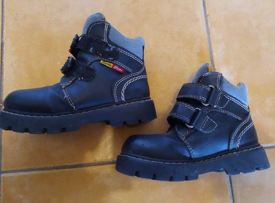Утеплені демісезонні черевики Bobby Shoes чобітки, р. 25
