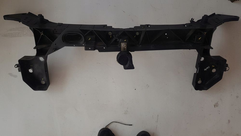 Renault Clio Iii Pas Przedni Wzmocnienie