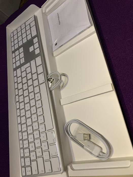 Teclado Apple novo