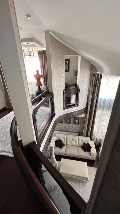 Продаж елітного будинку