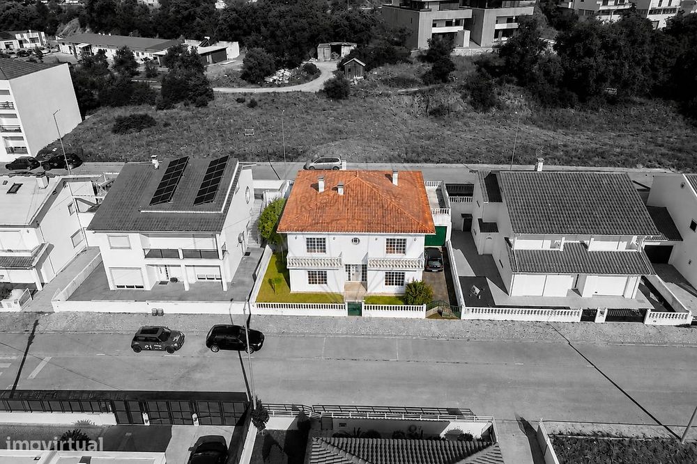 T4 Detached House for Sale