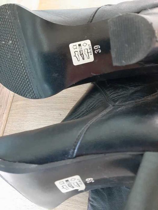 Czarne kozaki ze skóry naturalnej 39 Kalbut