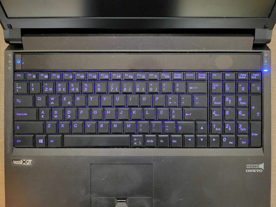 Clevo P150sm i7 4910qm 32GB RAM GTX 780m 4Gb e 512GB SSD + 1TB HDD