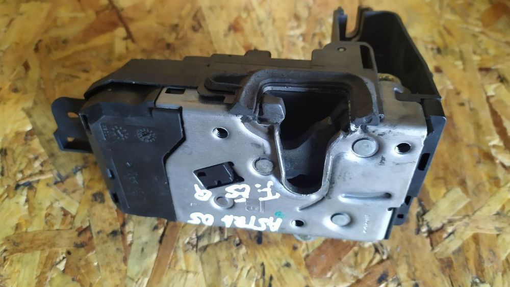 FECHO DE PORTA OPEL ASTRA H - FRENTE ESQUERDO / DIREITO / TRÁS