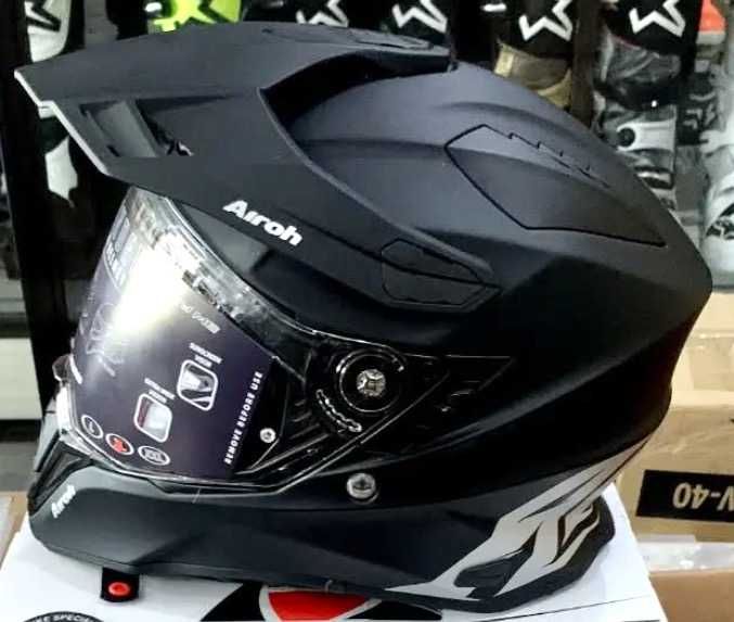Capacete NOVO Airoh Commander Preto Mate (42% DESCONTO) Em S e M