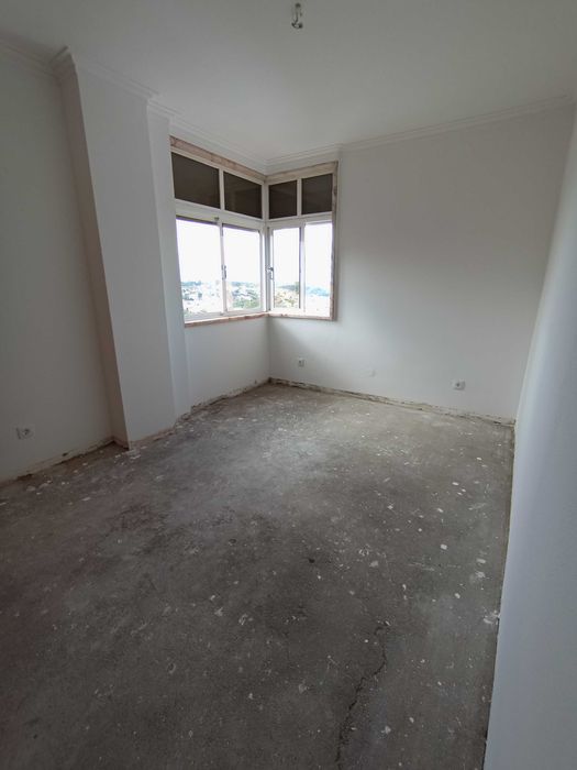 Remodelações, reparações, instalações e OUTROS