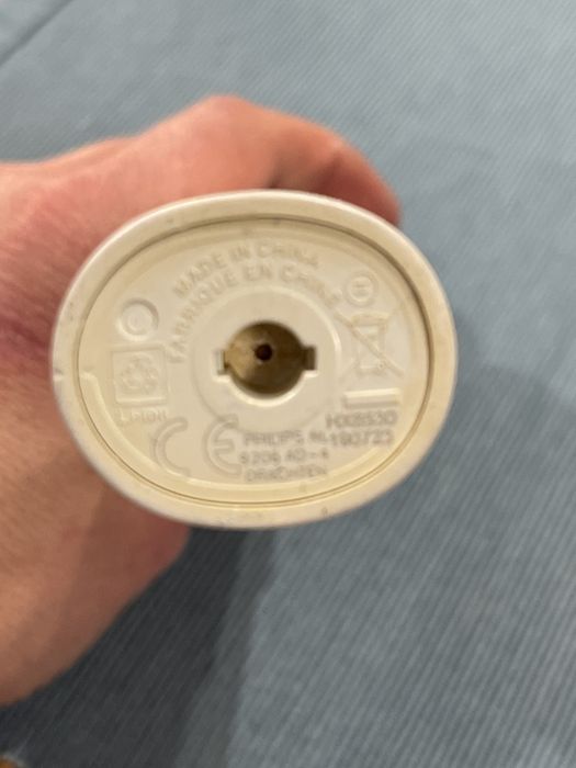 Uzywana, uszkodzona szczoteczka philips