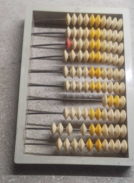 Счёты деревянные и пластмассовые СССР