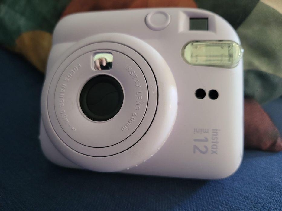 Câmara Instax Mini 12