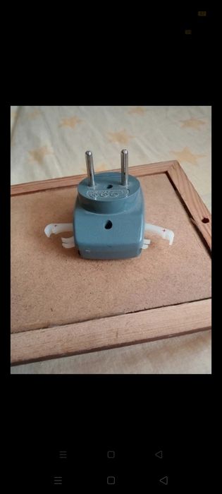 Ładowarka do akumulatorków 675