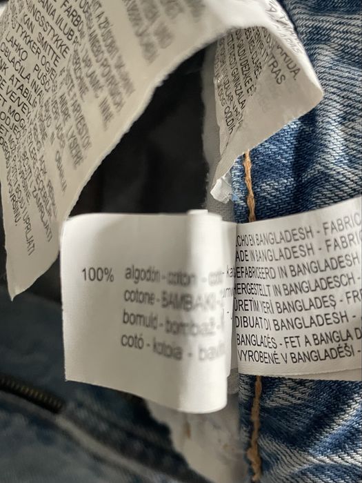 Dżinsowe spodenki z wysokim stanem.Zara