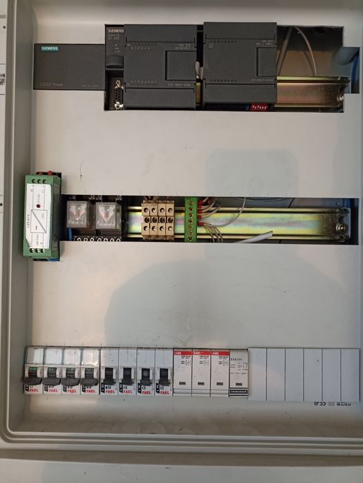 Rozdzielnia z modułami Siemens CPU 222, 224 EM222, 231, 277