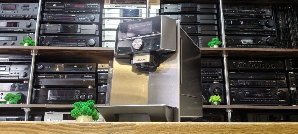 Кавова машина Siemens EQ.9 s500