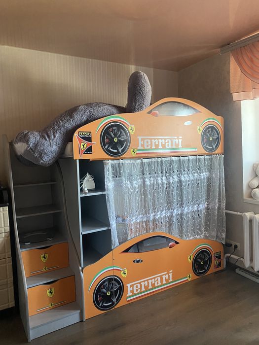 Велике Дитяче двохярусне ліжко