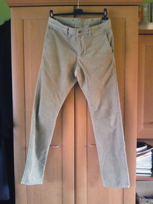 spodnie sztruksowe Marwin 28 ( 84 pas)
