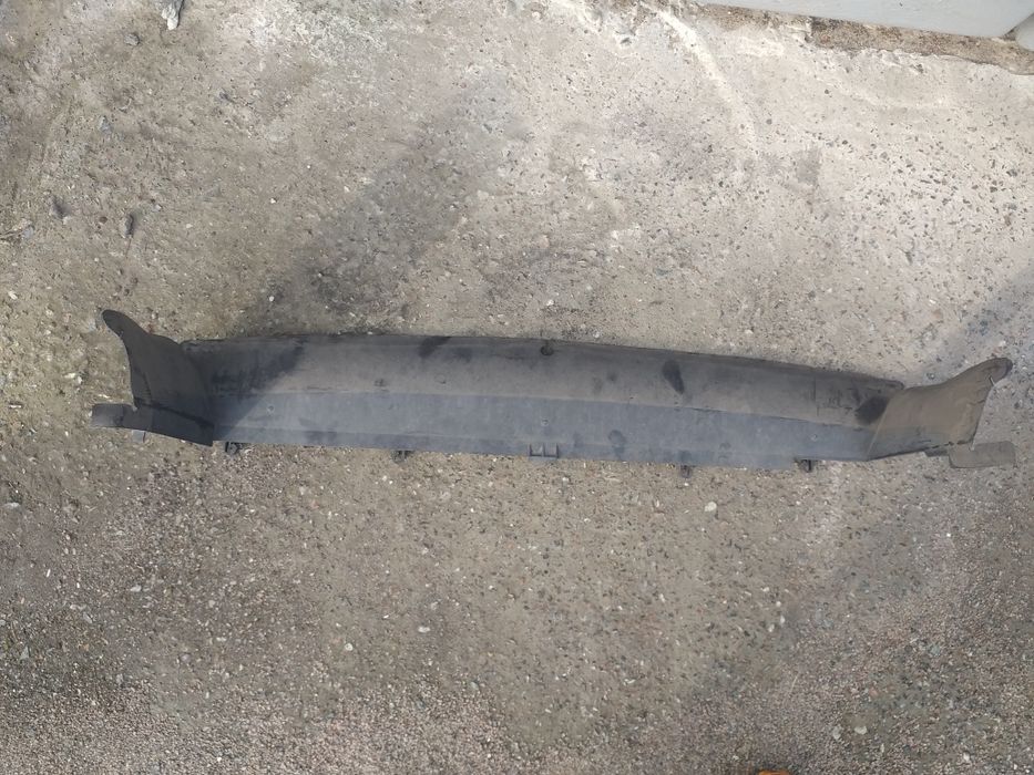 Продам воздуховод(дефлектор) радиатора 5e0121295a