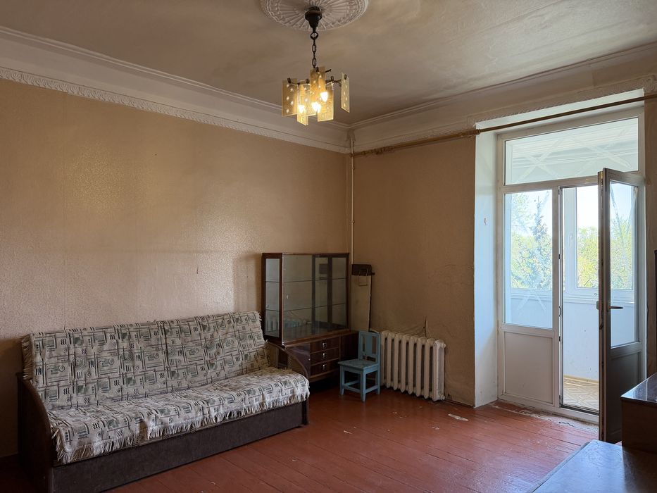 Продаж 2-кімнатної квартири вул. Вадима Гурова, 11