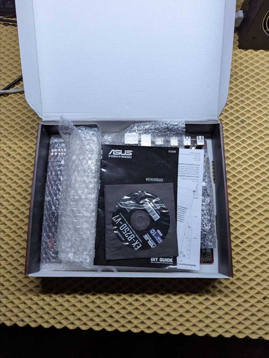 Материнська плата Asus EX-B250-V7 1151 ddr4