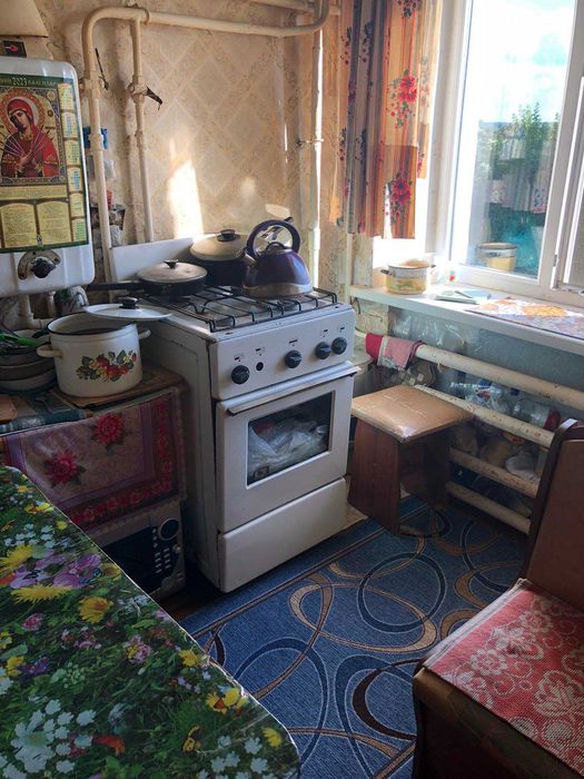 Продам 1 ком. квартиру в п. Эсхар