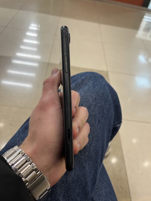 Продам Айфон XR в робочому стані