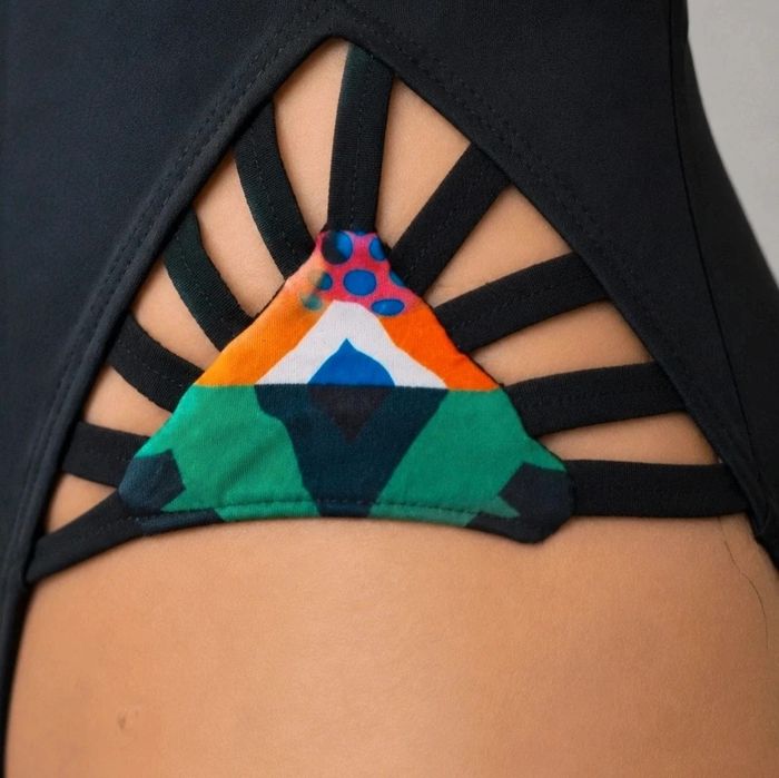 Kostium kąpielowy jednoczęściowy z wycięciami Aztek Boho  M L