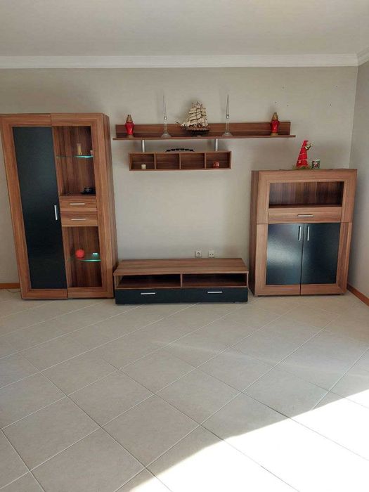Vendo moveis de sala com aparador