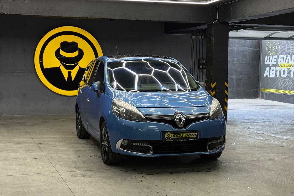 Renault Megane Scenic 2012