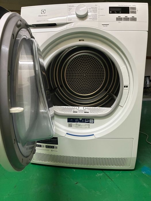 Secador de Roupa Electrolux EW7H5825IB 8 kg Condensação A++