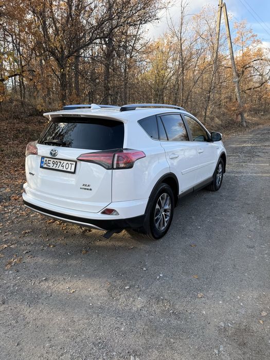 Продам Toyota rav 4 гібрид 2018