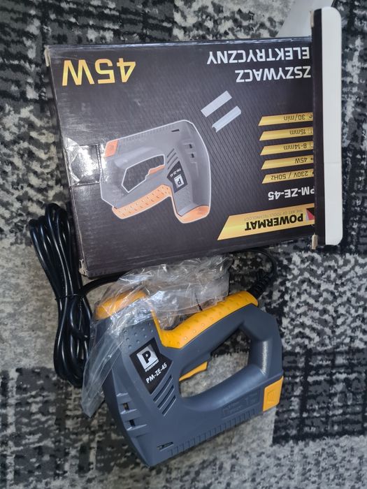 Zszywacz elektryczny