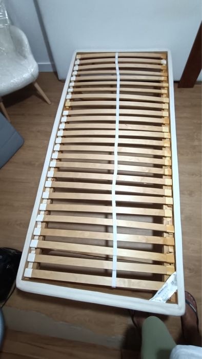 Cama solteiro IKea