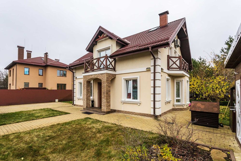 Продаж БУДИНКУ  в Гореничах 180 м2 на 10 соток