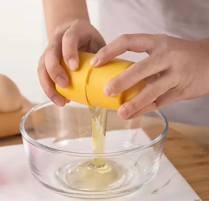 Urzadzenie do rozbijania skorupek jaj.