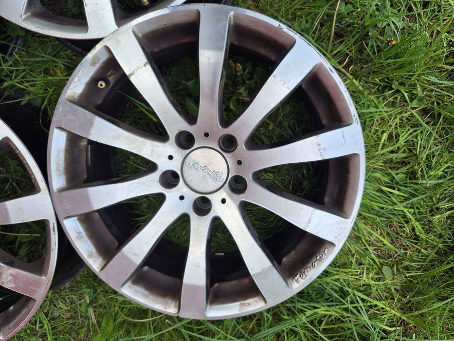 Komplet felg felgi aluminiowe Tomason r17 5x112 7.5j et35  tn-4