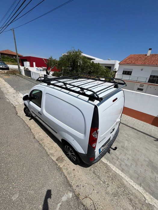 Renault Kangoo 1.5 dCi 2013, 223.000 km, com barras de tejadilho e gancho de reboque