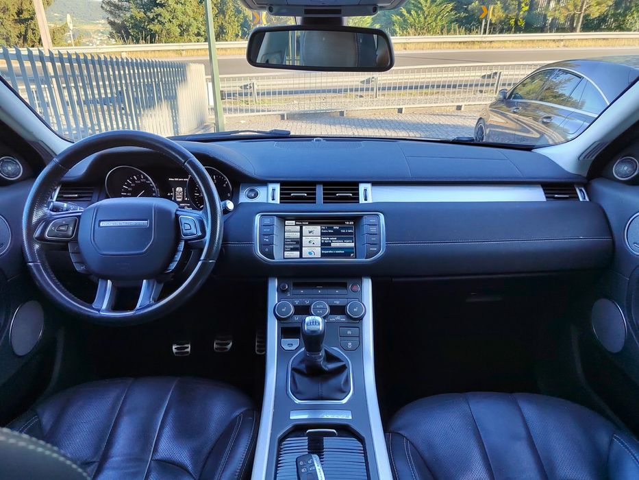 Range Rover Evoque 2.2 TD4 Prestige (Caixa Manual)